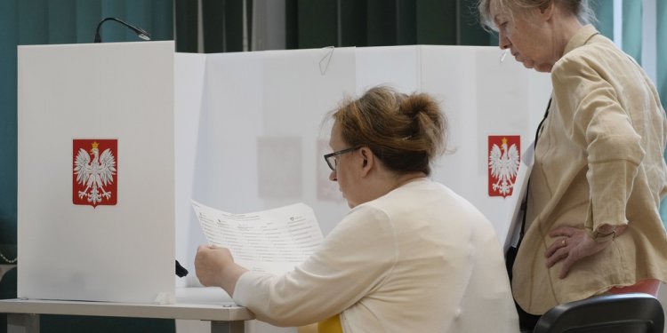 Πολωνία: Στις 18 Μαΐου οι προεδρικές εκλογές