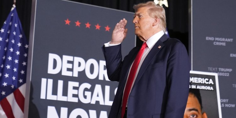 Ντόναλντ Τραμπ: Επίδειξη δύναμης με τον εξαναγκασμό της Κολομβίας να αποδεχτεί τον επαναπατρισμό μεταναστών – Τι σηματοδοτεί Ντόναλντ Τραμπ: Επίδειξη δύναμης με τον εξαναγκασμό της Κολομβίας να αποδεχτεί τον επαναπατρισμό μεταναστών – Τι σηματοδοτεί