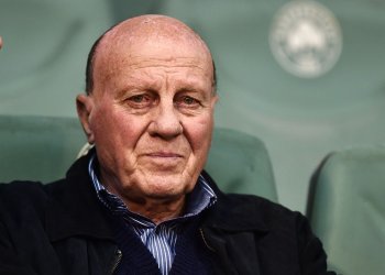 Αγωνία όλων των Ελλήνων φιλάθλων για τον θρυλικό «Στρατηγό» του ελληνικού ποδοσφαίρου