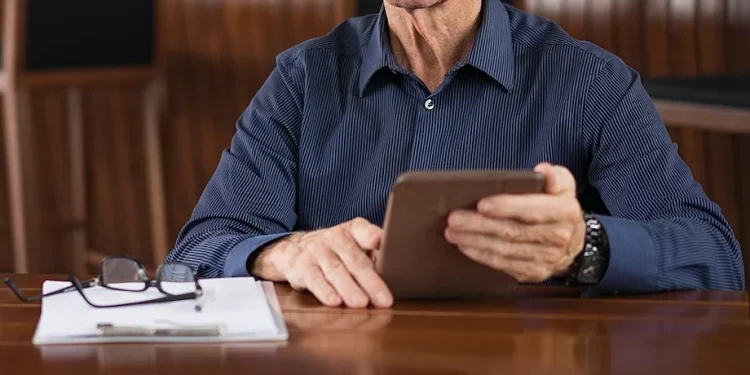 Γιάννης Καρούζος: Πειθαρχική ποινή – Πώς επηρεάζουν η συνταξιοδότηση και η αναπηρία; Γιάννης Καρούζος: Πειθαρχική ποινή – Πώς επηρεάζουν η συνταξιοδότηση και η αναπηρία;