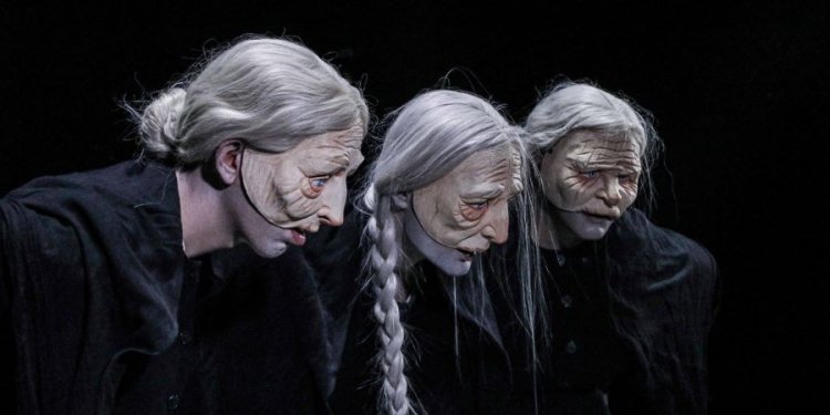 «Οι γριές που μαζεύουν την τσουκνίδα»: Παράταση παραστάσεων στο Θέατρο Σταθμός