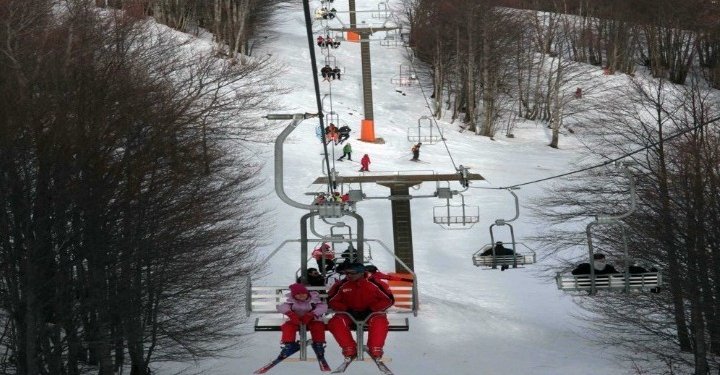 Έπεσαν τα πρώτα χιόνια στα χιονοδρομικά κέντρα του Πισοδερίου και της Βασιλίτσας Έπεσαν τα πρώτα χιόνια στα χιονοδρομικά κέντρα του Πισοδερίου και της Βασιλίτσας