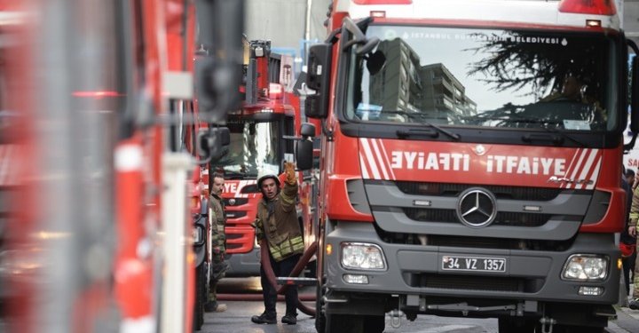 Υπό έλεγχο η φωτιά σε διαμέρισμα στους Αμπελόκηπους