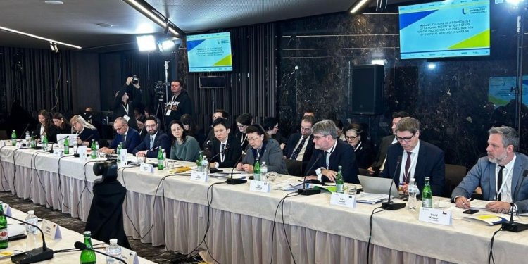 Σάλος στην Ουκρανία: Ερευνες στο «δεξί χέρι» του Ζελένσκι Σάλος στην Ουκρανία: Ερευνες στο «δεξί χέρι» του Ζελένσκι