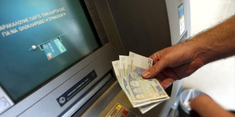 Πληρωμές ΕΦΚΑ και ΔΥΠΑ από τη Δευτέρα έως και την Παρασκευή σε 56.107 δικαιούχους Πληρωμές ΕΦΚΑ και ΔΥΠΑ από τη Δευτέρα έως και την Παρασκευή σε 56.107 δικαιούχους