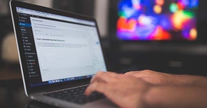 Πάνω από 90.000 παιδιά, γονείς και εκπαιδευτικοί παρακολούθησαν το 2025 εκδηλώσεις και διαλέξεις για ασφαλή πλοήγηση στο διαδίκτυο