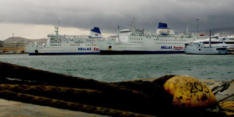 Ισχυροί άνεμοι προκαλούν προβλήματα σε ακτοπλοϊκά δρομολόγια στη δυτική Ελλάδα Ισχυροί άνεμοι προκαλούν προβλήματα σε ακτοπλοϊκά δρομολόγια στη δυτική Ελλάδα