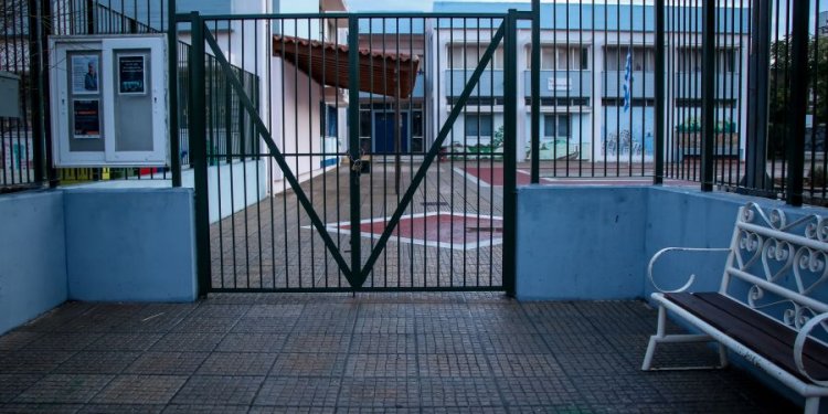 Θεσσαλονίκη: Δεκαπεντάχρονη κατήγγειλε ξυλοδαρμό από συνομήλική της Θεσσαλονίκη: Δεκαπεντάχρονη κατήγγειλε ξυλοδαρμό από συνομήλική της