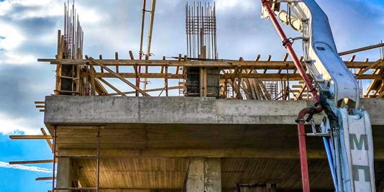 Ρόδος: Σε αναστολή καθηκόντων τέθηκαν πέντε υπάλληλοι της Πολεοδομίας