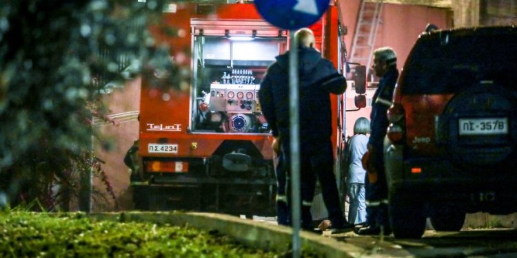 Φωτιά στο Γενικό Κρατικό νοσοκομείο Νίκαιας – Δεν υπάρχει κίνδυνος για τους ασθενείς – Έκλεισε η εφημερία