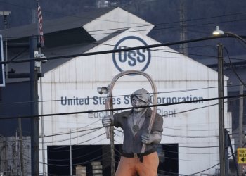 Τραμπ: Δεν θα υπάρξουν εξαιρέσεις από τους δασμούς στον χάλυβα και στο αλουμίνιο