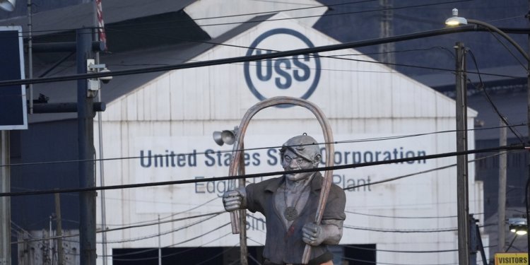 Τραμπ: Δεν θα υπάρξουν εξαιρέσεις από τους δασμούς στον χάλυβα και στο αλουμίνιο