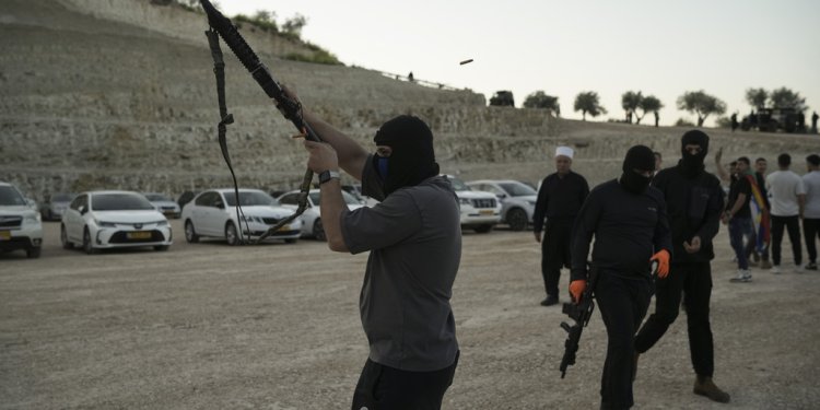 Οι συριακές αρχές κατηγορούν τη Χεζμπολάχ για τη δολοφονία τριών στρατιωτών