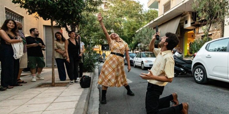 Η θεατρική διαδρομή «Επόμενη Στάση: Κυψέλη» επιστρέφει