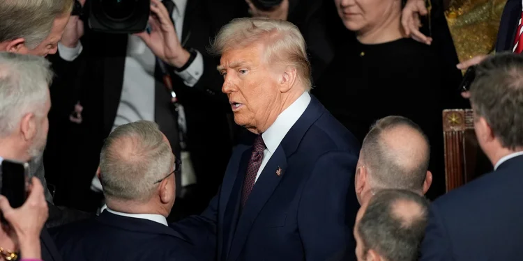 Από την Ονδούρα ξεκίνησαν οι …παρεμβάσεις Τραμπ . Ακολουθεί η Βενεζουέλα και το δίκτυο στα παγκόσμια ΜΜΕ Από την Ονδούρα ξεκίνησαν οι …παρεμβάσεις Τραμπ . Ακολουθεί η Βενεζουέλα και το δίκτυο στα παγκόσμια ΜΜΕ