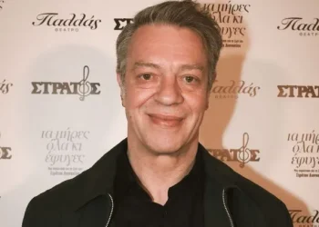 Γιάννης Τσορτέκης: Η συγκινητική αντίδραση της συζύγου του Στράτου Διονυσίου όταν τον συνάντησε