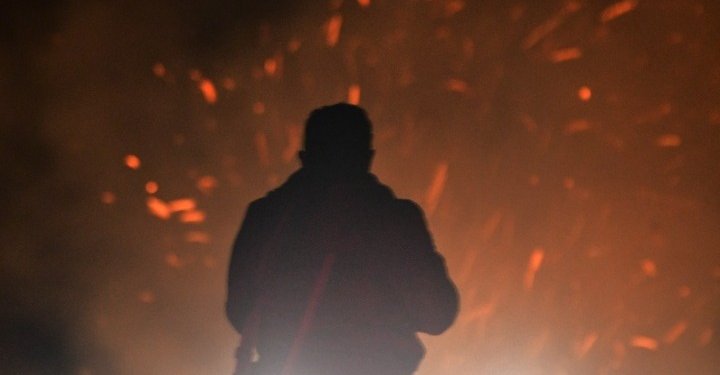 Υπό μερικό έλεγχο η πυρκαγιά σε δασική έκταση στη Σάμο – FANTOMAS.GR