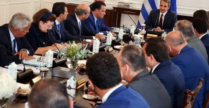 Tο γαλάζιο αντάρτικο και ο Ακης Σκέρτσος