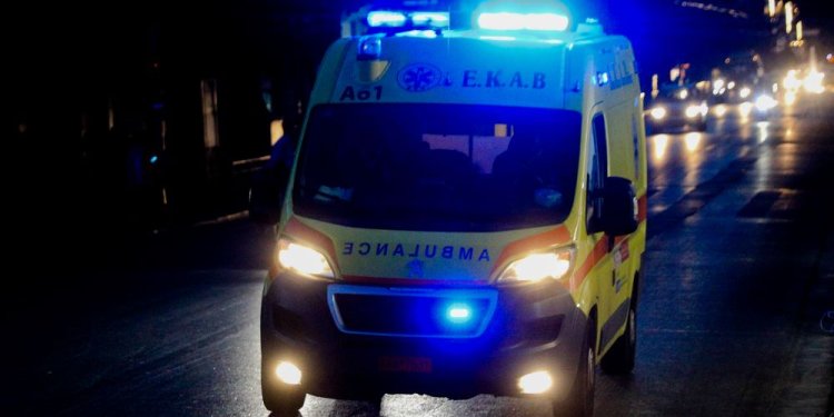 Άγρια συμπλοκή μεταξύ ανηλίκων στη Βάρκιζα – Δύο άτομα στο νοσοκομείο, όπου νοσηλεύονται εκτός κινδύνου Άγρια συμπλοκή μεταξύ ανηλίκων στη Βάρκιζα – Δύο άτομα στο νοσοκομείο, όπου νοσηλεύονται εκτός κινδύνου