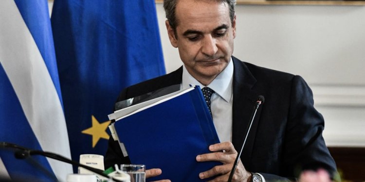 Στο υπουργικό συμβούλιο της Δευτέρας η ακρίβεια και η συγκράτηση των τιμών