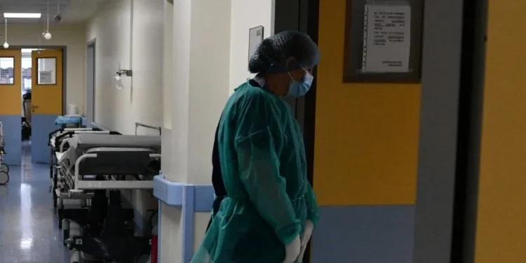 Ασθενής πήρε φωτιά στο χειρουργείο του νοσοκομείου «Αλεξάνδρα» – «Συγγνώμη» από Α. Γεωργιάδη και ΕΔΕ