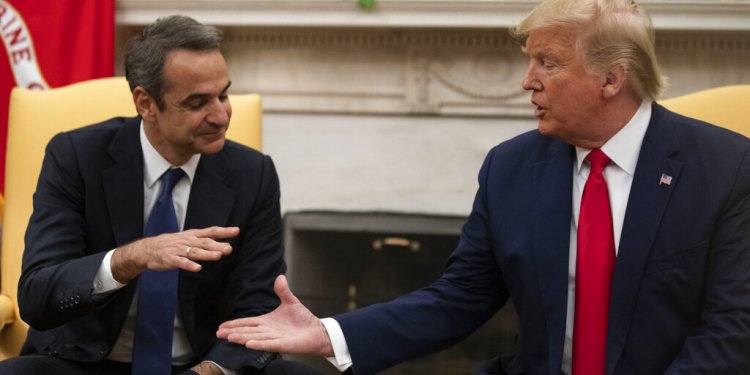 Τραμπ: Συμφωνώ με την πρόταση Μητσοτάκη για εξεύρεση “win-win” λύσης – Μπορεί να γίνει συμφωνία με την ΕΕ Τραμπ: Συμφωνώ με την πρόταση Μητσοτάκη για εξεύρεση “win-win” λύσης – Μπορεί να γίνει συμφωνία με την ΕΕ