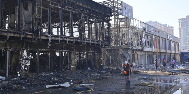 Ρωσική πυραυλική επίθεση στην ουκρανική πόλη Κρίβι Ριχ – Τέσσερις νεκροί ο απολογισμός Ρωσική πυραυλική επίθεση στην ουκρανική πόλη Κρίβι Ριχ – Τέσσερις νεκροί ο απολογισμός