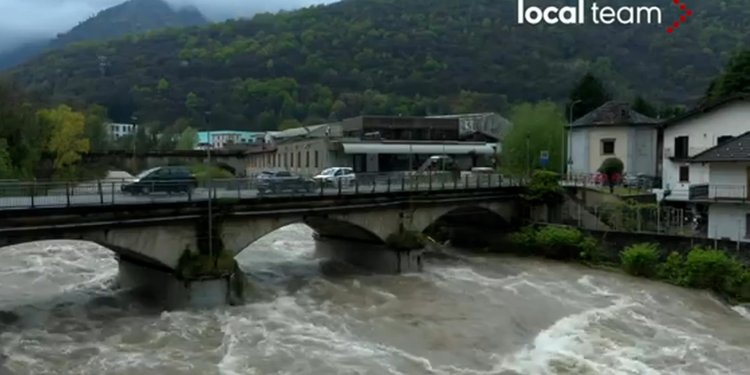 Συνεχίζεται η σφοδρή κακοκαιρία στην Ιταλία – Καταιγίδες πλήττουν τις βορειοδυτικές περιοχές
