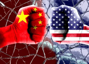 ΗΠΑ και Κίνα στα πρόθυρα σύγκρουσης: Ποιος θα κερδίσει τον παγκόσμιο οικονομικο Πόλεμο