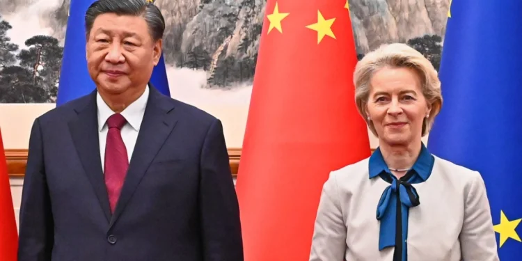 Κίνα: Γέφυρα στην ΕΕ μετά τον εμπορικό πόλεμο του Ντόναλντ Τραμπ Κίνα: Γέφυρα στην ΕΕ μετά τον εμπορικό πόλεμο του Ντόναλντ Τραμπ