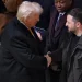Ο Τραμπ κατηγορεί τον Ζελένσκι για τη σύγκρουση με τη Ρωσία: «Δεν ξεκινάς πόλεμο εναντίον κάποιου που έχει 20 φορές το μέγεθός σου»