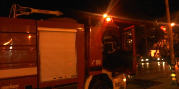 Επιχείρηση της Πυροσβεστικής για φωτιά σε σπίτι – FANTOMAS.GR