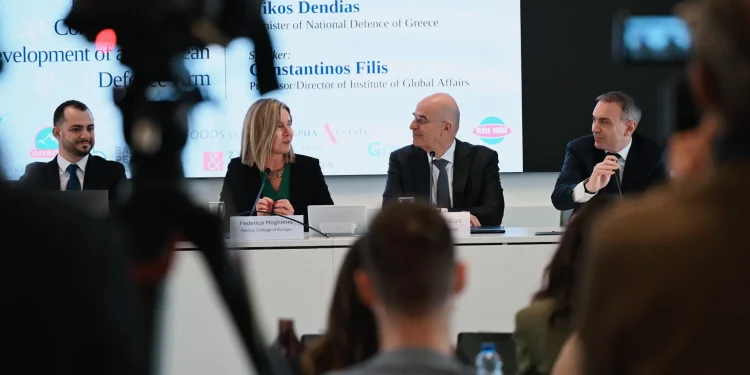 Ν. Δένδιας «Είναι αστείο να μιλάμε για αμυντική αυτονομία της Ευρωπαϊκής Ένωσης για τα επόμενα 10 τουλάχιστον χρόνια»