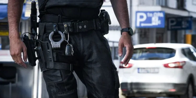 Κατάσχεση 219 κιλών κάνναβης skunk από το Λιμεναρχείο Πειραιά