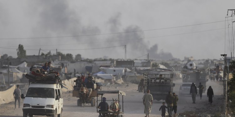 Η πολιτική άμυνα της Γάζας αναφέρει ότι 44 άνθρωποι σκοτώθηκαν σε ισραηλινές επιδρομές την Πέμπτη Η πολιτική άμυνα της Γάζας αναφέρει ότι 44 άνθρωποι σκοτώθηκαν σε ισραηλινές επιδρομές την Πέμπτη