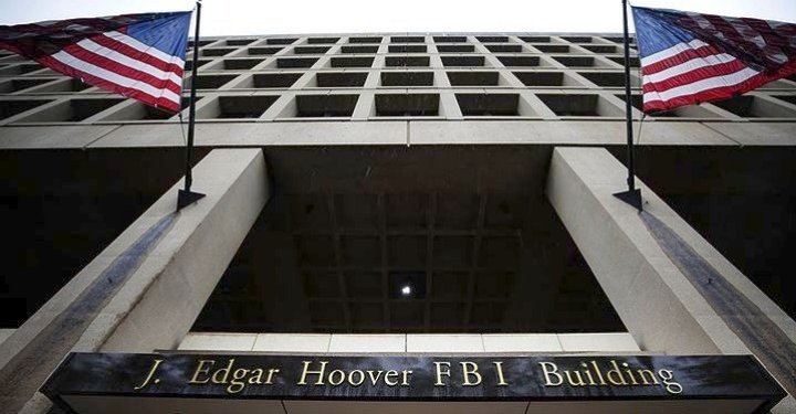 ΠΟΙΟΥΣ ΨΑΧΝΕΙ ΤΟ FBI ΣΤΗΝ ΕΛΛΑΔΑ