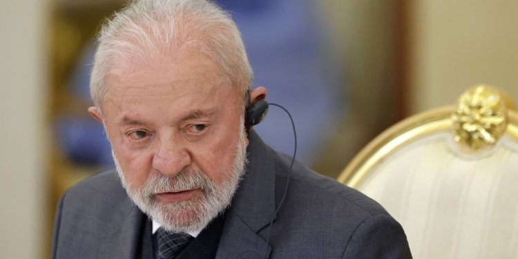 Λούλα: Θα παροτρύνω τον «σύντροφο Πούτιν» να πάει στην Κωνσταντινούπολη και να μιλήσει απευθείας με τον Ζελένσκι Λούλα: Θα παροτρύνω τον «σύντροφο Πούτιν» να πάει στην Κωνσταντινούπολη και να μιλήσει απευθείας με τον Ζελένσκι