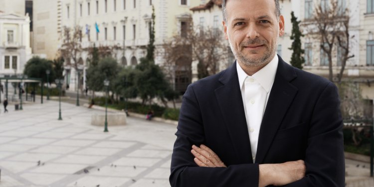 Τhesocialist.gr – Ο Χάρης Δούκας αποκαλύπτει τις “χρυσές συμβάσεις” της διοίκησης Μπακογιάννη