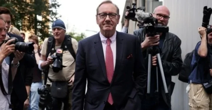 Γαλλία-MeToo: Ο ηθοποιός Κέβιν Σπέισι θα βραβευτεί για το σύνολο της καριέρας του στο περιθώριο του Φεστιβάλ των Καννών Γαλλία-MeToo: Ο ηθοποιός Κέβιν Σπέισι θα βραβευτεί για το σύνολο της καριέρας του στο περιθώριο του Φεστιβάλ των Καννών