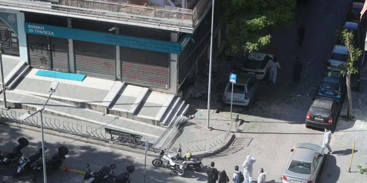 Στον εισαγγελέα ο 36χρονος που συνελήφθη για την ενοικίαση του διαμερίσματος – γιάφκα στα Λαδάδικα Στον εισαγγελέα ο 36χρονος που συνελήφθη για την ενοικίαση του διαμερίσματος – γιάφκα στα Λαδάδικα