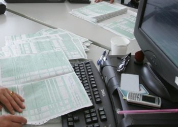 Π.Αβραμοπουλος- Η προσβλητική για τους εργαζόμενους αύξηση των 40 ευρώ μικτά  μηνιαίως,  της κυβέρνησης !