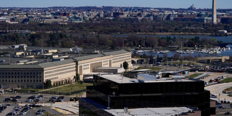 ΗΠΑ: Το Αμερικανικό Πεντάγωνο κόβει στρατιωτική βοήθεια προς την Ουκρανία – «Ξηλώνεται η «ασπίδα» Μπάιντεν ΗΠΑ: Το Αμερικανικό Πεντάγωνο κόβει στρατιωτική βοήθεια προς την Ουκρανία – «Ξηλώνεται η «ασπίδα» Μπάιντεν