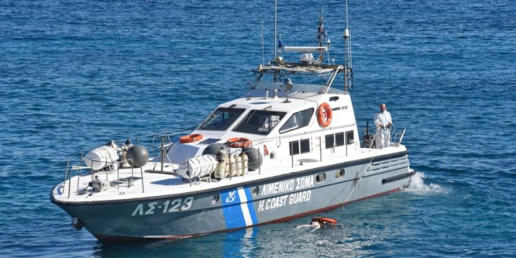 Συνελήφθη ο κυβερνήτης πλωτού αναψυκτηρίου στα Κουφονήσια