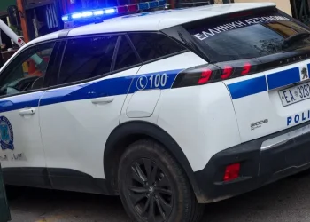 Χολαργός: Άνδρας πυροβόλησε τη σύζυγό του και στη συνέχεια αυτοκτόνησε