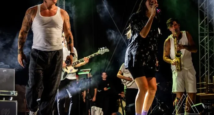 Εισβολέας X Νεφέλη Φασούλη στην Τεχνόπολη Δήμου Αθηναίων Εισβολέας X Νεφέλη Φασούλη στην Τεχνόπολη Δήμου Αθηναίων