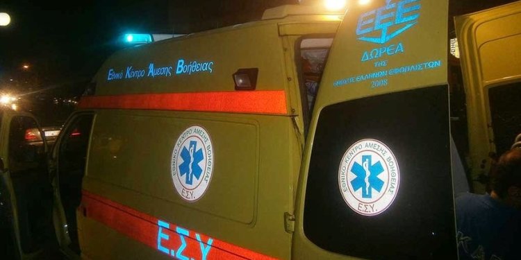 Λεωφορείο συγκρούστηκε με αυτοκίνητο στο Παγκράτι – Ένας τραυματίας Λεωφορείο συγκρούστηκε με αυτοκίνητο στο Παγκράτι – Ένας τραυματίας