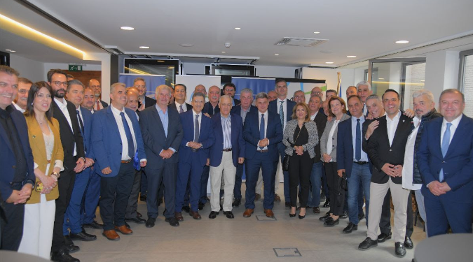 Συνάντηση του Διοικητικού Συμβουλίου της ΚΕΔΕ με τους Έλληνες Ευρωβουλευτές – Εμπεδώνεται ο πολιτικός ρόλος της ΚΕΔΕ στην Ευρωπαϊκή σκηνή Συνάντηση του Διοικητικού Συμβουλίου της ΚΕΔΕ με τους Έλληνες Ευρωβουλευτές – Εμπεδώνεται ο πολιτικός ρόλος της ΚΕΔΕ στην Ευρωπαϊκή σκηνή