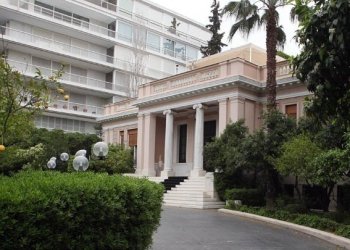 ΕΡΧΕΤΑΙ ΑΝΑΣΧΗΜΑΤΙΣΜΟΣ ΠΑΡΑ ΤΙΣ ΔΙΑΨΕΥΣΕΙΣ