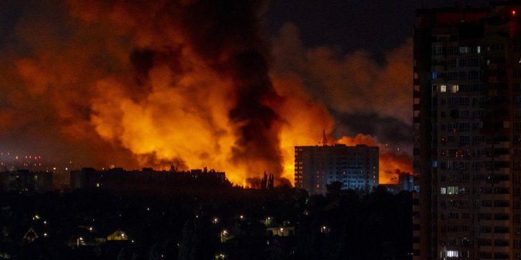 Ευρωπαϊκή Επιτροπή: Η Ρωσία δεν ενδιαφέρεται για κατάπαυση πυρός – Mεγάλη επίθεση στην Ουκρανία Ευρωπαϊκή Επιτροπή: Η Ρωσία δεν ενδιαφέρεται για κατάπαυση πυρός – Mεγάλη επίθεση στην Ουκρανία