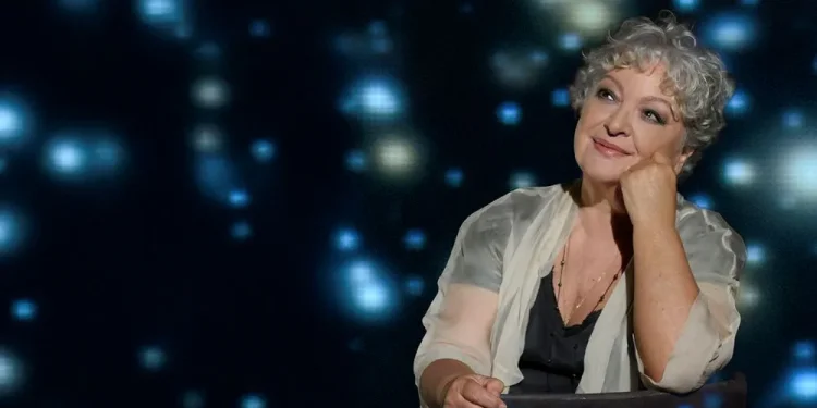 Η Τάνια Τσανακλίδου για μία εμφάνιση τον Σεπτέμβριο στην Ταράτσα του Λαμπέτη Η Τάνια Τσανακλίδου για μία εμφάνιση τον Σεπτέμβριο στην Ταράτσα του Λαμπέτη